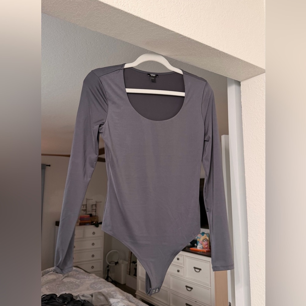 Express Body Contour Grey Long Sleeve Bodysuit